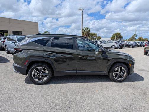 Rockwood Green 2025 Hyundai TUCSON SEL Convenience