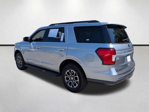 ICONIC SILVER METALLIC 2024 Ford Expedition XLT
