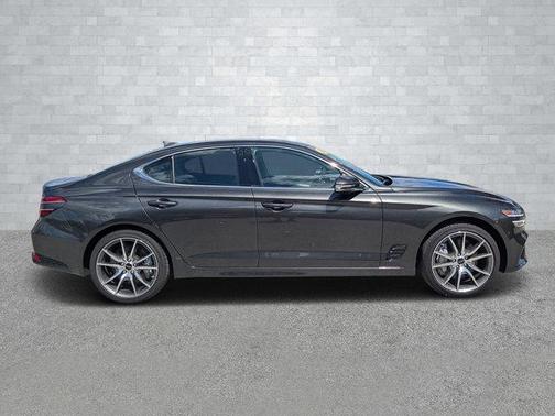 2025 Genesis G70 2.5T RWD