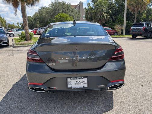2025 Genesis G70 2.5T RWD