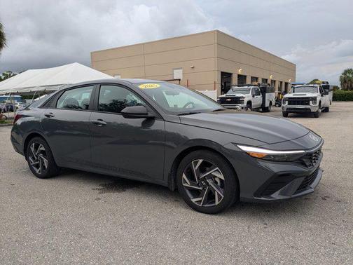 2025 Hyundai ELANTRA Sport