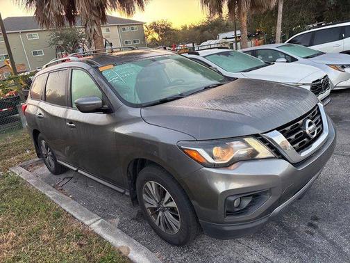 2018 Nissan Pathfinder SV