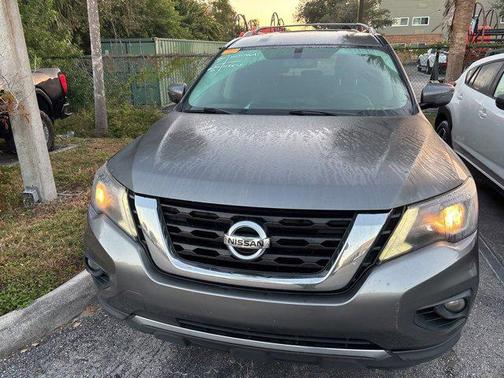 2018 Nissan Pathfinder SV