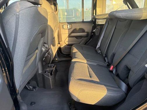 Black Clearcoat 2025 Jeep Wrangler 4-Door Sahara 4x4
