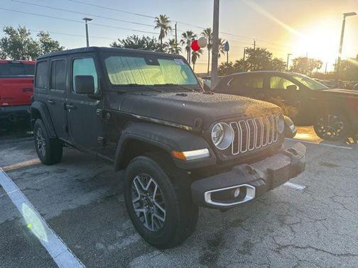 Black Clearcoat 2025 Jeep Wrangler 4-Door Sahara 4x4