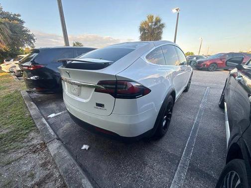 Pearl White Multi-Coat 2021 Tesla Model X Performance Dual Motor All-Wheel Drive
