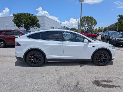 Pearl White Multi-Coat 2021 Tesla Model X Performance Dual Motor All-Wheel Drive