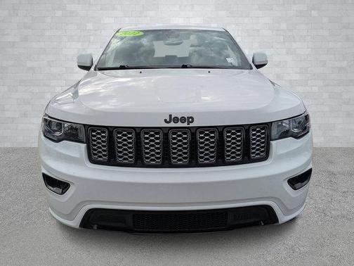 2022 Jeep Grand Cherokee Laredo