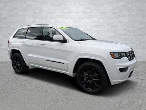 2022 Jeep Grand Cherokee Laredo