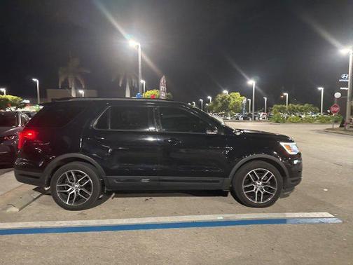 2019 Ford Explorer Sport