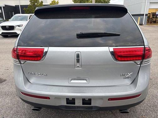 2014 Lincoln MKX Base