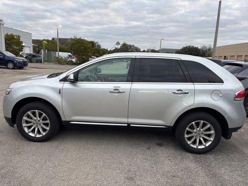 2014 Lincoln MKX Base