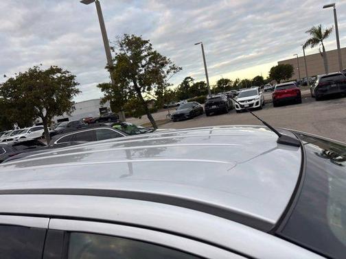 2014 Lincoln MKX Base