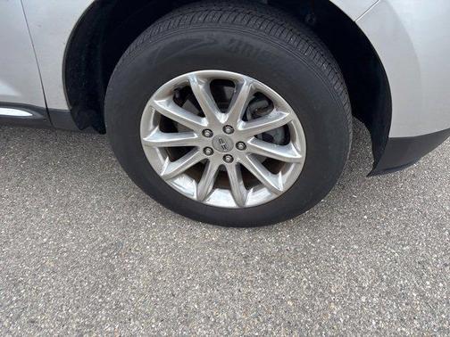 2014 Lincoln MKX Base