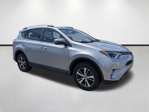Silver Sky Metallic 2017 Toyota RAV4 XLE