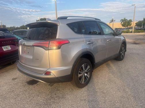 Silver Sky Metallic 2017 Toyota RAV4 XLE