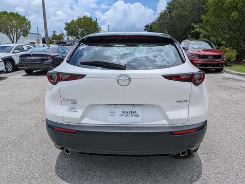 Snowflake White Pearl Mica 2025 Mazda CX-30 2.5 S