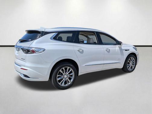 White Frost Tricoat 2022 Buick Enclave FWD Avenir