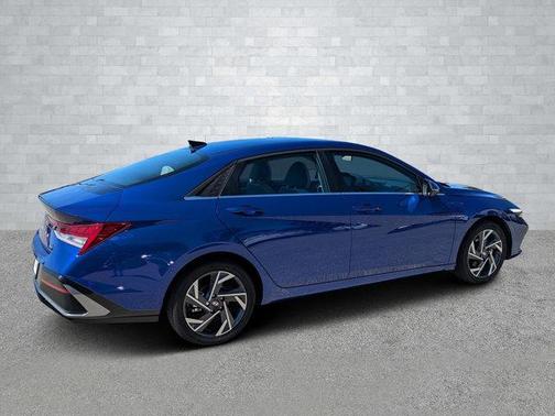 2025 Hyundai ELANTRA HEV Limited