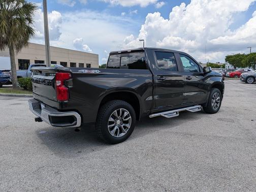 Oxford Brown Metallic 2021 Chevrolet Silverado 1500 LT