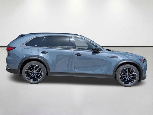 Polymetal Gray Metallic 2025 Mazda CX-70 PHEV Premium Package