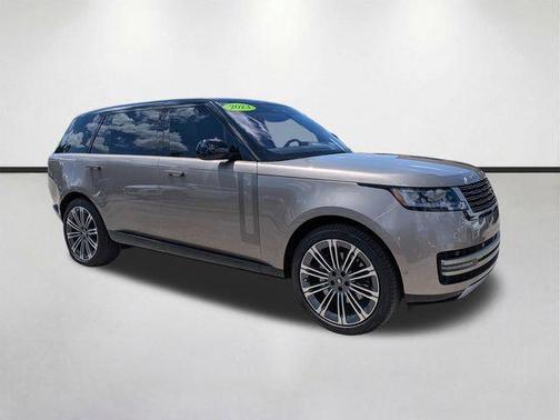 Lantau Bronze Metallic 2023 Land Rover Range Rover P400 SE