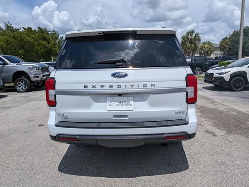 OXFORD WHITE 2024 Ford Expedition Max XLT