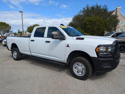 2024 RAM 2500 Tradesman Crew Cab 4x4 8' Box