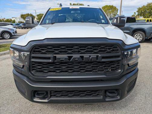 2024 RAM 2500 Tradesman Crew Cab 4x4 8' Box