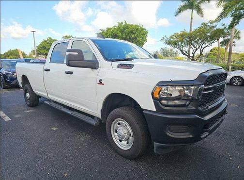 2024 RAM 2500 Tradesman Crew Cab 4x4 8' Box