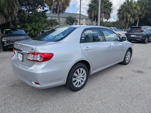 Classic Silver Metallic 2012 Toyota Corolla LE