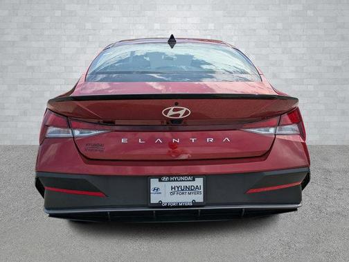 2025 Hyundai ELANTRA Sport