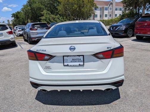 Pearl White Tricoat 2019 Nissan Altima 2.5 SV