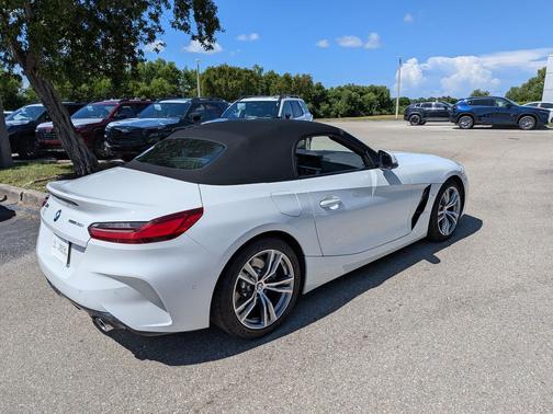 Alpine White 2026 BMW Z4 sDrive30i