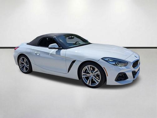 Alpine White 2026 BMW Z4 sDrive30i