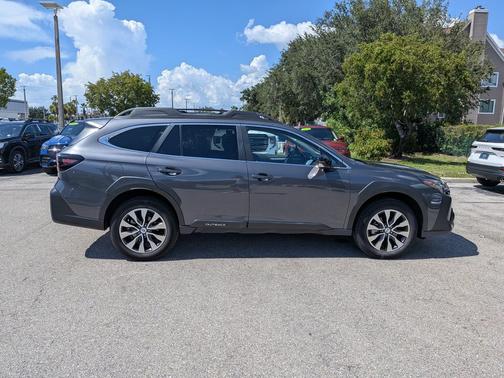 Magnetite Gray Metallic 2025 Subaru Outback Limited XT