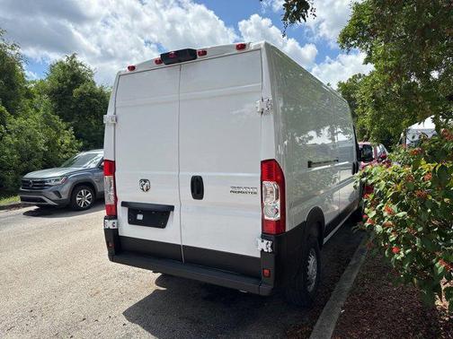 2025 RAM ProMaster 2500 Tradesman