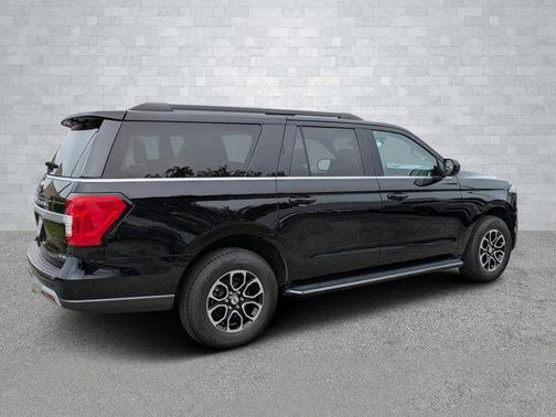 2023 Ford Expedition Max XLT