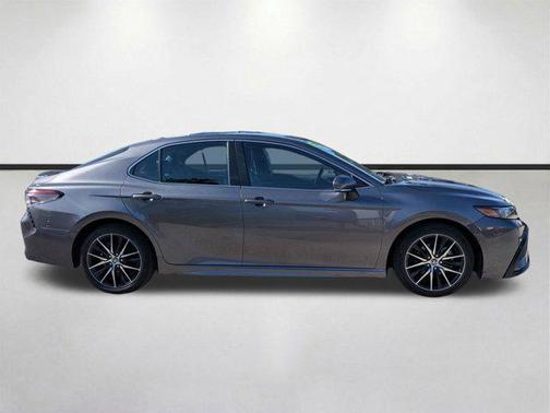 Predawn Gray Mica 2024 Toyota Camry SE