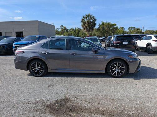 Predawn Gray Mica 2024 Toyota Camry SE