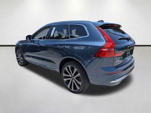 Denim Blue Metallic 2023 Volvo XC60 B5 Ultimate Bright Theme