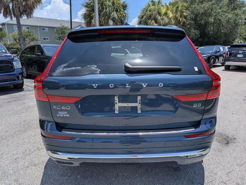 Denim Blue Metallic 2023 Volvo XC60 B5 Ultimate Bright Theme
