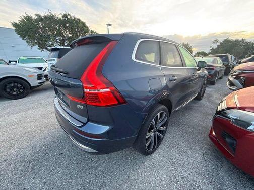 Denim Blue Metallic 2023 Volvo XC60 B5 Ultimate Bright Theme