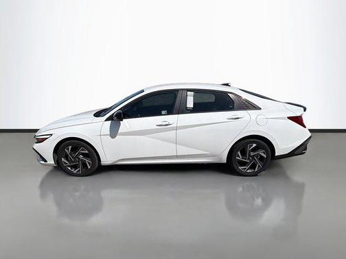 2025 Hyundai ELANTRA HEV SEL Sport