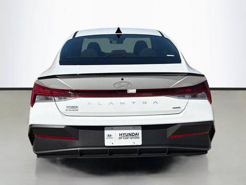 2025 Hyundai ELANTRA HEV SEL Sport