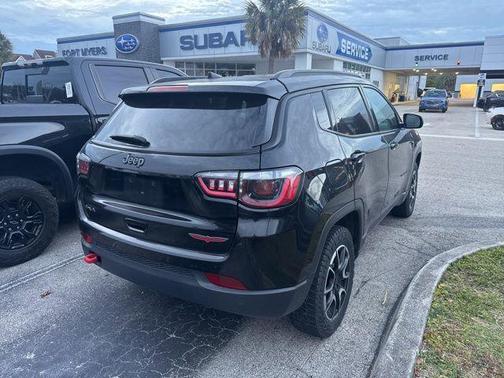 Diamond Black Crystal Pearlcoat 2024 Jeep Compass Trailhawk