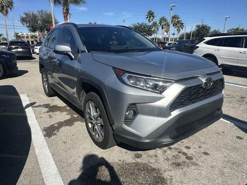 2020 Toyota RAV4 XLE Premium
