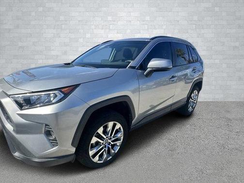 2020 Toyota RAV4 XLE Premium