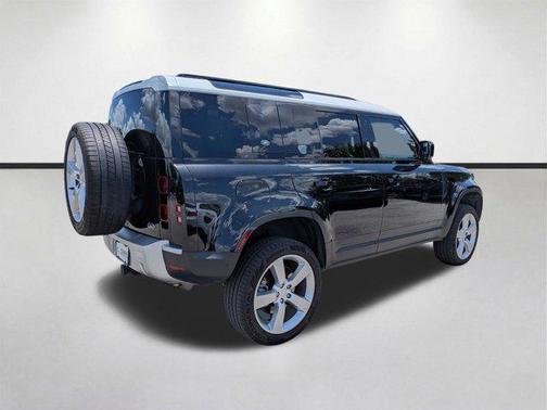 Santorini Black Metallic 2023 Land Rover Defender 110 SE