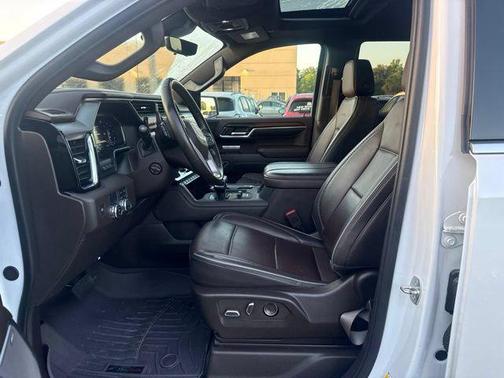 White Frost Tricoat 2024 GMC Sierra 1500 Denali